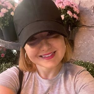 Meet your Posher, Rita